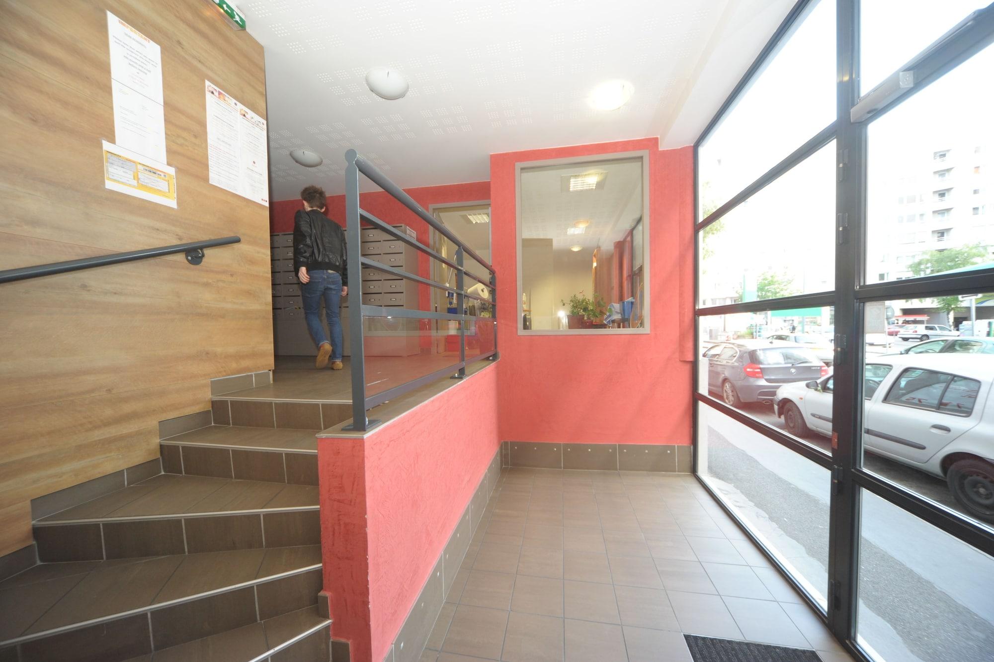 Zola Park Aparthotel Villeurbanne Exterior foto
